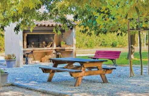 Amazing Home In Raphèle-Lès-Arles - Foto 4