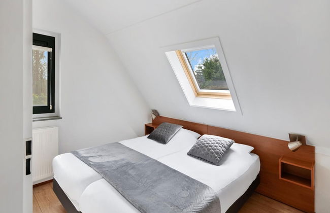 Nice Holiday Home With Dishwasher, in Schoorl - Photo 2