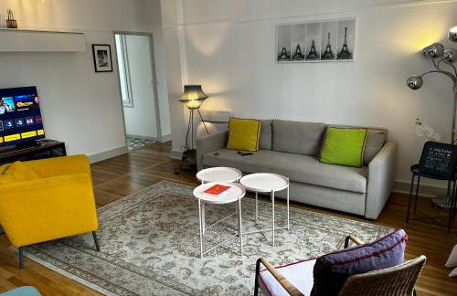 Martroi - Cœur de Ville - 3 pièces 80 m2 TV - Internet haut débit - loisirs et affaires - Foto 13