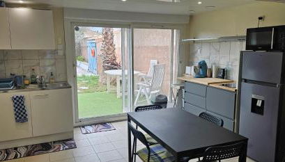 Tranquillo le meublé 3 étoiles à Istres - Foto 4, stove, dishwasher, toaster