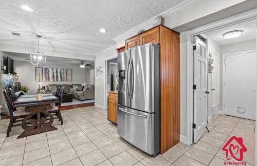 San Gabriel Stunner - An Irvie Home - Photo 16