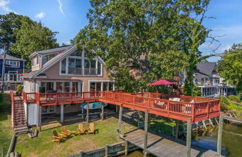 Waterfront Getaway - Dock UR Boat & Walk to Beach - Foto 43