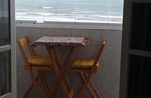 Apto Frete mar vista panorâmica Praia - Foto 14