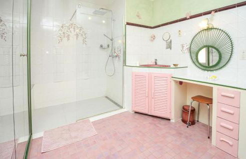 Stunning Home In Pujaut With Kitchen - Photo 31