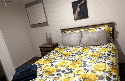 Peaceful Lake House - Photo 13