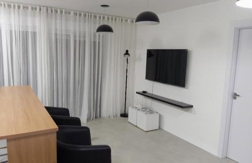 Apartamento com piscina, terraço, churrasqueira e estacionamento - Foto 17