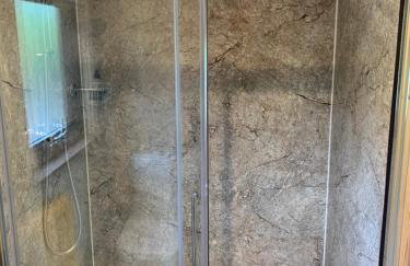 Red Squirrel Pod with Hot Tub - Foto 23