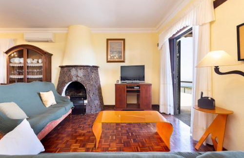 Home2Book Villa with Private Pool BBQ Sea Views - Foto 10