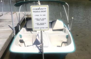 Stunning Cabin Getaway Perfect for Large Groups Situated in Boyne Falls, Michigan - Photo 5