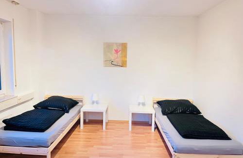 Monteurzimmer leo 4 - Foto 1