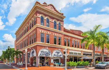 Spacious 1-Bedroom near Downtown Fort Myers - Foto 3