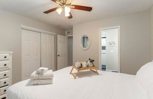 Freshly Renovated - Minutes from Downtown & BNA - Foto 12