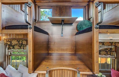 1920s Red Rock Caboose Bike Hike Explore - Foto 24