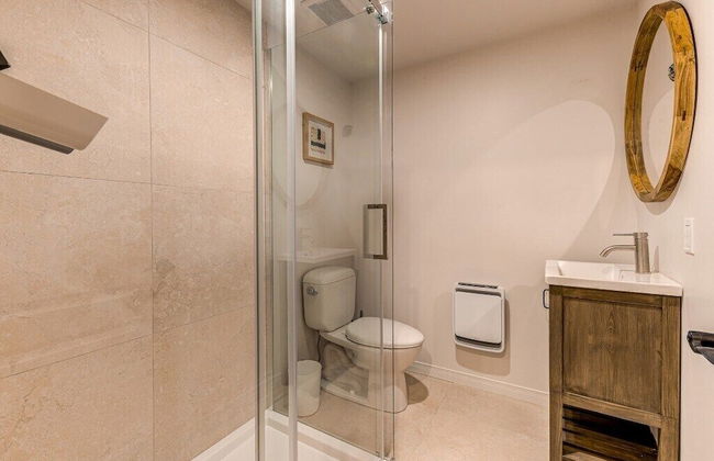 Two bedroom Escape in Old Quebec - Photo 17