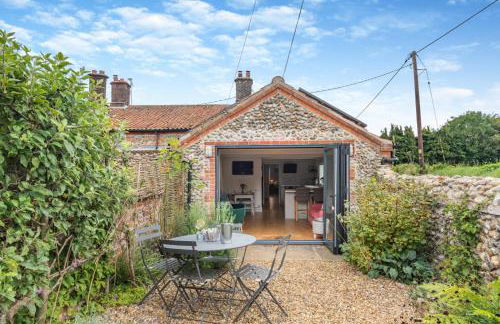 2 Bed in Holt oc-2027 - Photo 1