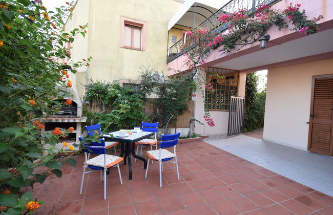 Casa Fiorita near The Beach Budoni - Photo 1