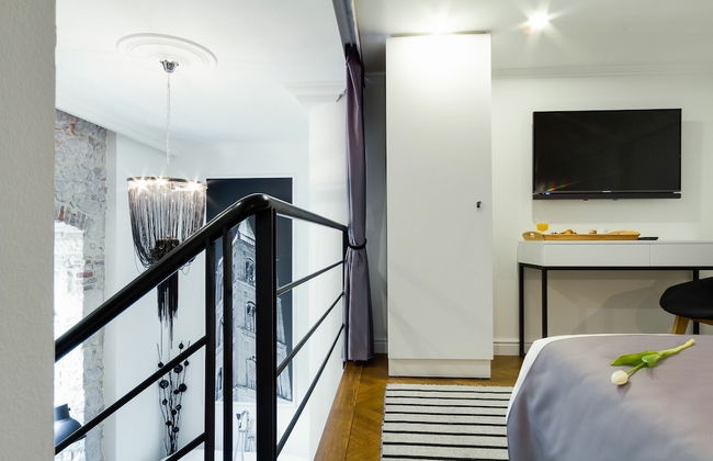 DeZign Apartments - Photo 15