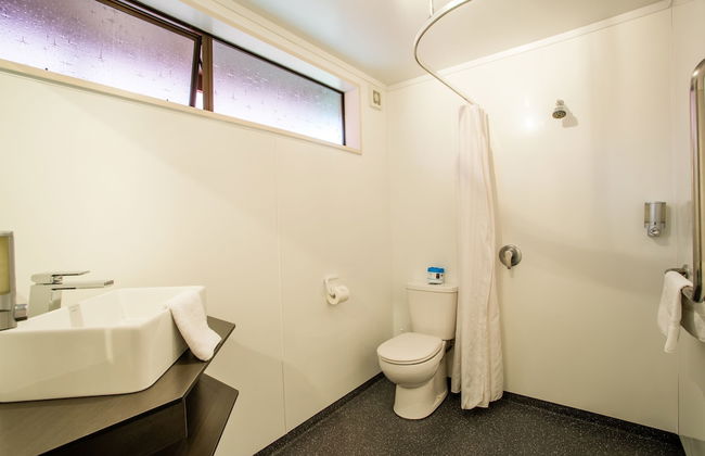 Te Anau Top 10 Holiday Park - Photo 56