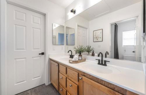 Luxury Vegas Escape,Pool, Playroom & Mtn Views - Foto 28