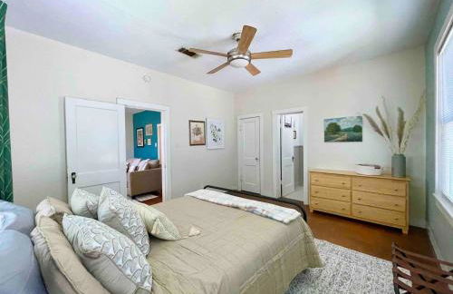 Historic & Chic Beaumont Getaway - Photo 14