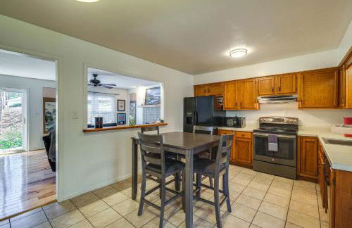 Pet-Friendly Roanoke Home with Fire Pit and Grill! - Foto 8