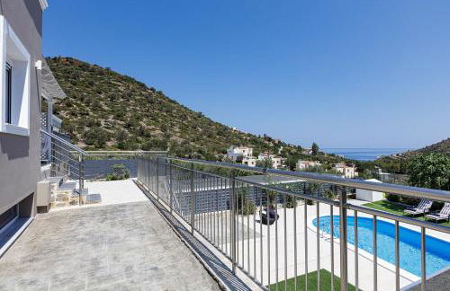 Modern family villa Basilicata Salmostro in Bali w/ Pool & BBQ Area - Foto 14