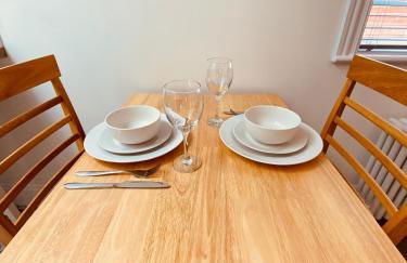 Carlton Guest suites - Weymouth - Photo 7