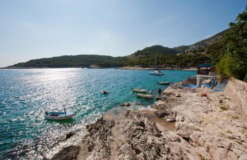 Luxurious Apartments Maslina with Beach - Photo 31