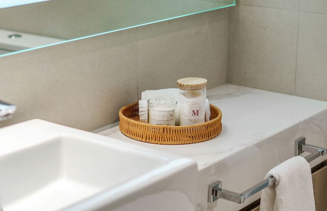 1BR Apt Near Downtown with Skyline Views - Foto 17