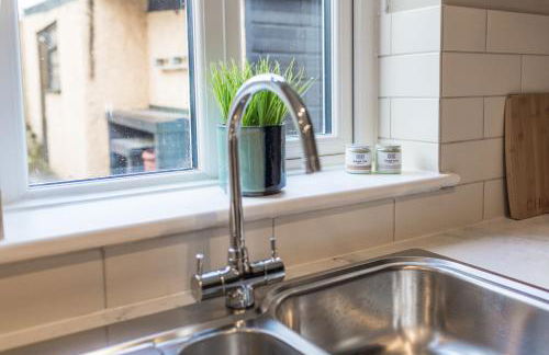 Comfortable 5-Bedroom House in Cheltenham - Foto 46