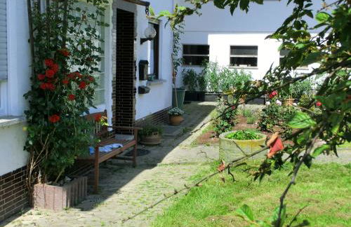 Lindenhof Hahn - Foto 1