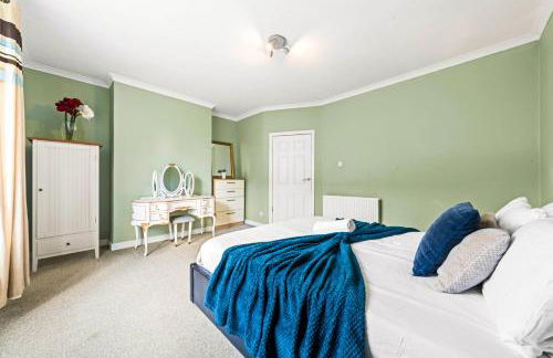 Warm Cosy Family Home With Free Parking - Foto 30