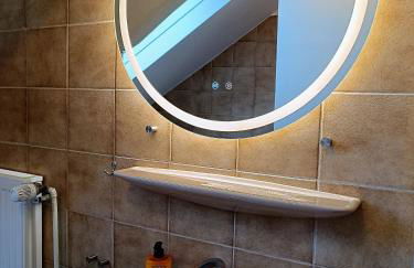 Super Wohnungen #2, #3 und #4 DG im Zentrum, Süd-Sonne und Burg-Blick - Foto 45