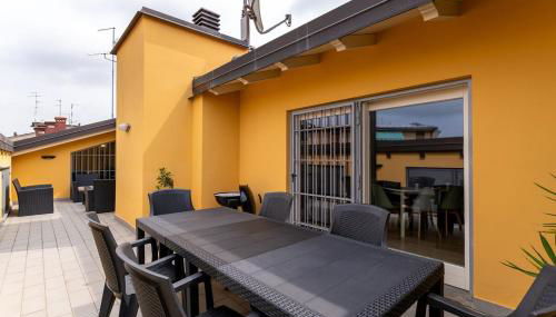 BolognaCentro 9 People Loft Private Lift and Terrace - Photo 4