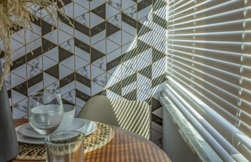 Cozy AirportHouse 5 min del aeropuerto WiFi parking privado - Foto 11