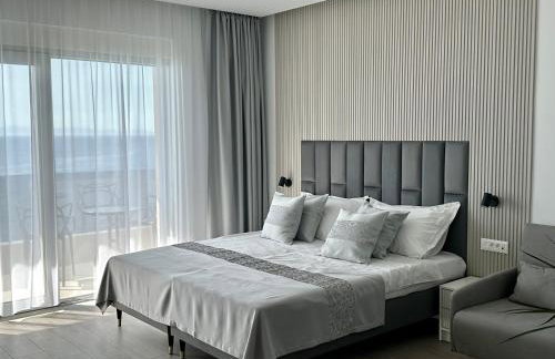 ADRIA MIRIS apartments - Photo 2