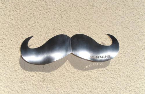 Mustache Studio - Foto 1