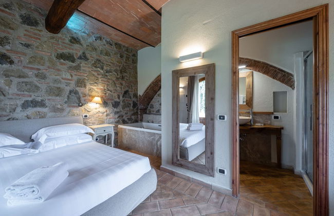 Mormoraia - Photo 15