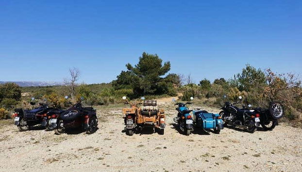 Un arrêt pour contempler les paysages de Provence