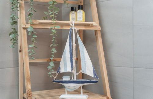 Heartland House, 7 Spacious Bedrooms Sleeps 4 plus, near NEC, JLR,BHX - Foto 38