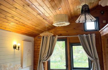 Otter 1 - Private Hot Tub - Bali Inspired Lodge - Bath - Longleat - Wiltshire - Photo 77