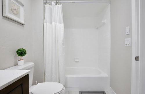 ZEN BEACH RETREAT - OCEAN VIEW TOWNHOUSE -No Drive Beach - Foto 52