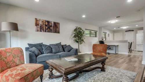 Modern, Roomy, Game Room, Patio, Family Home, Private Parking - Foto 3