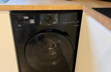 Stylish 2Bed Ground Floor Flat with Private Garden - Photo 15