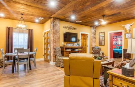 Stockyards 5 mins, New, Sleeps 8 Cedar House, TCU - Foto 21