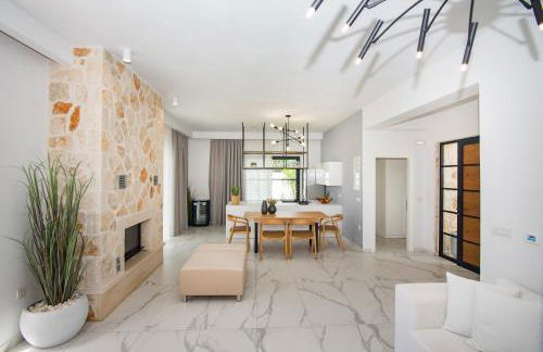 LUZ BLANCA Rooftop seaview villa - Photo 30