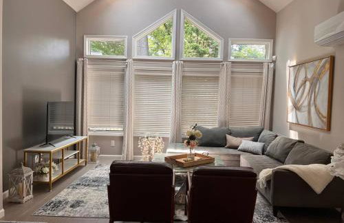 Eagle Lake Paradise! Close to ND! Sunset! Hot Tub! - Foto 65