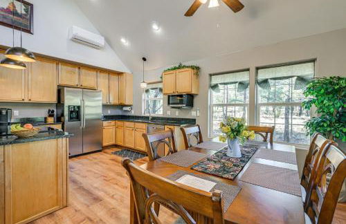 Peaceful Blue Ridge Cabin with Wraparound Deck! - Foto 2