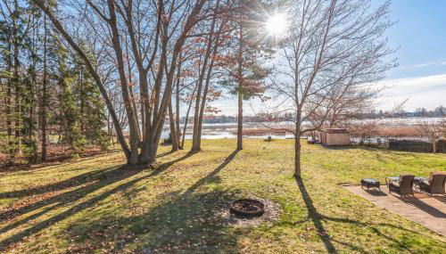 Cozy Lakefront Studio On Long Lake! Home by RedAwning - Foto 2