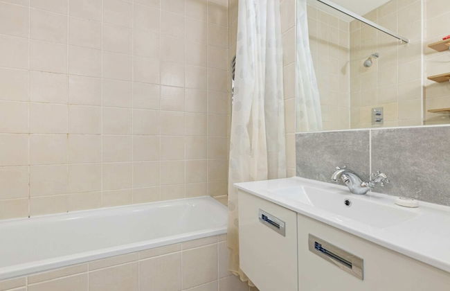 Gorgeous 1 Bedroom in Earl's Court With Vintage Furniture - Foto 20